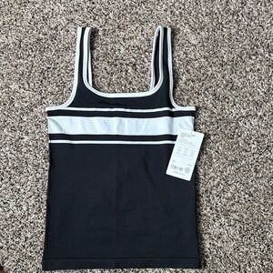 Athleta renew seamless square neck tank